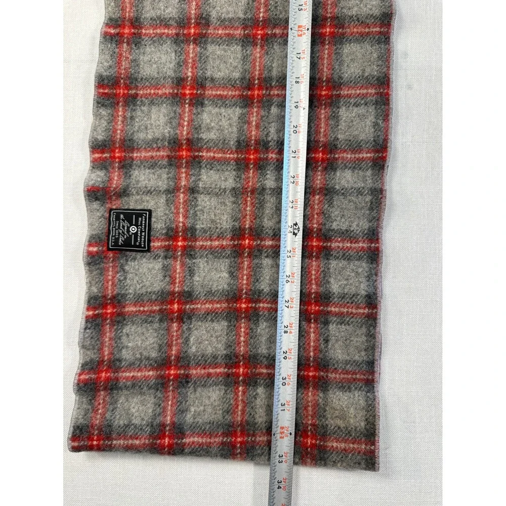 Faribault Woolen Mill Co Grey Red Plaid Wool Scarf Made in USA Heritage Winter‎